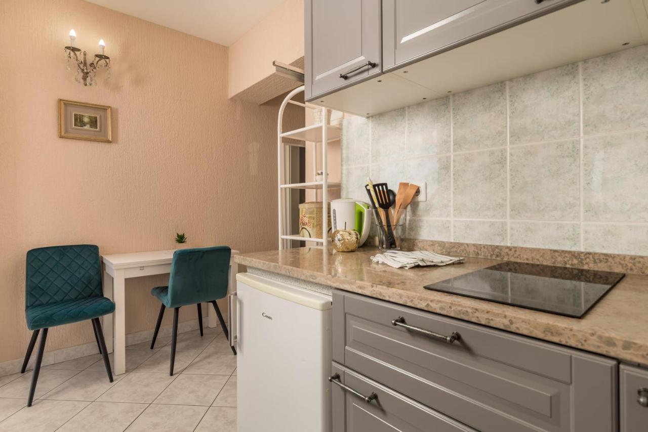 Apartments Villa Chiara Opatija อิตชิชี ภายนอก รูปภาพ